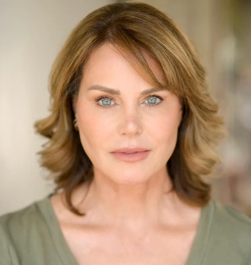 Marybeth Paul as Sandy
